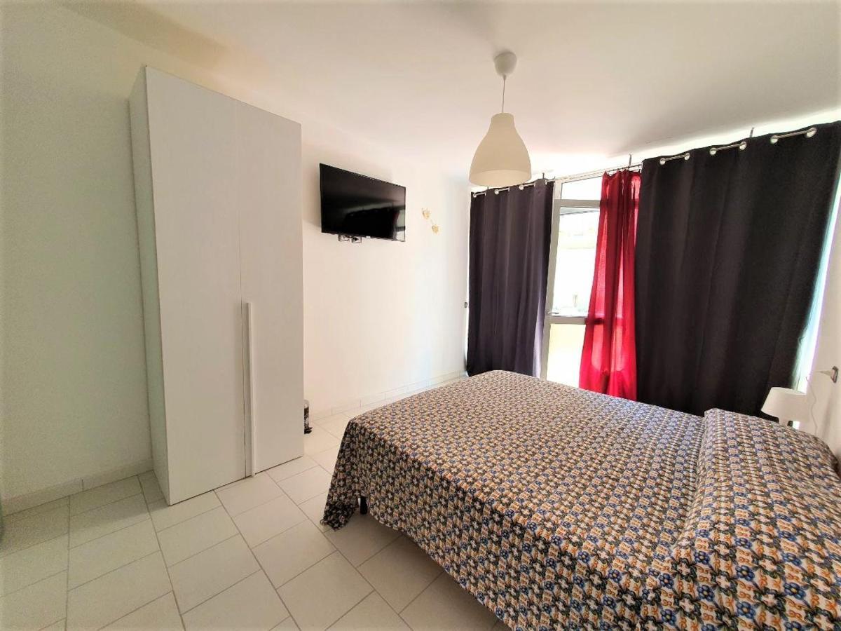 Affittacamere Casa Cynda ฟอลลอนนีกา ภายนอก รูปภาพ