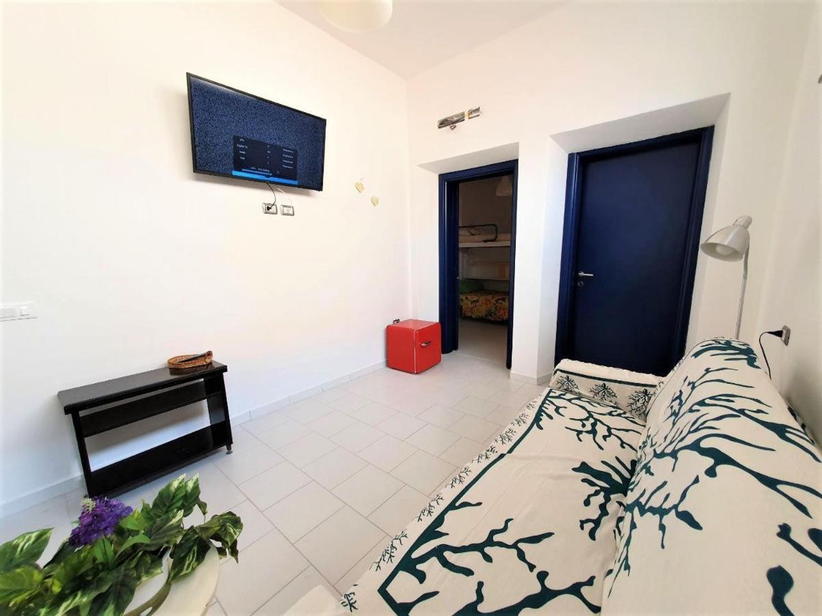Affittacamere Casa Cynda ฟอลลอนนีกา ภายนอก รูปภาพ